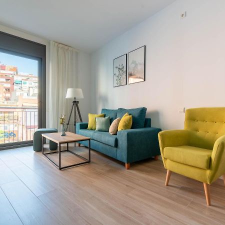 Limehome Barcelona Carrer De Besalu 90 - Estancia Temporal ภายนอก รูปภาพ