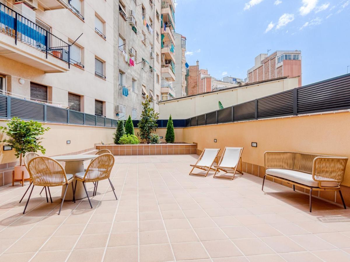Limehome Barcelona Carrer De Besalu 90 - Estancia Temporal ภายนอก รูปภาพ