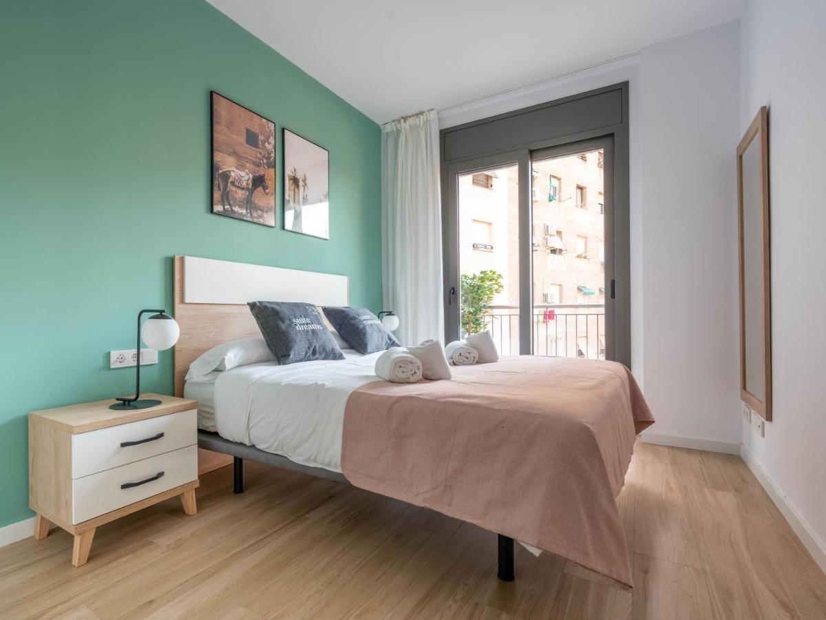 Limehome Barcelona Carrer De Besalu 90 - Estancia Temporal ภายนอก รูปภาพ