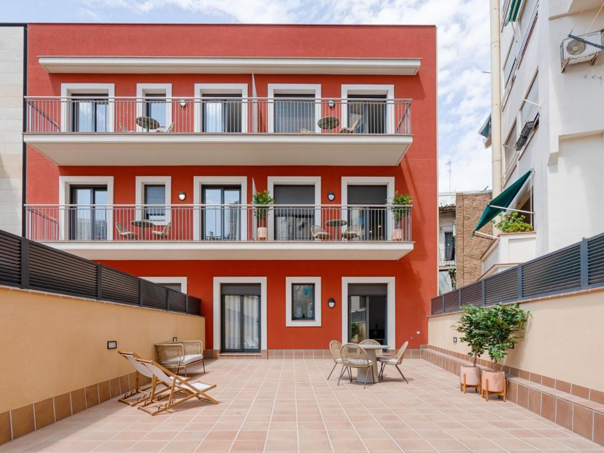 Limehome Barcelona Carrer De Besalu 90 - Estancia Temporal ภายนอก รูปภาพ