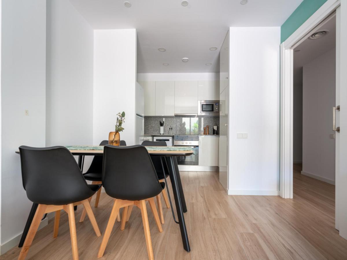 Limehome Barcelona Carrer De Besalu 90 - Estancia Temporal ภายนอก รูปภาพ